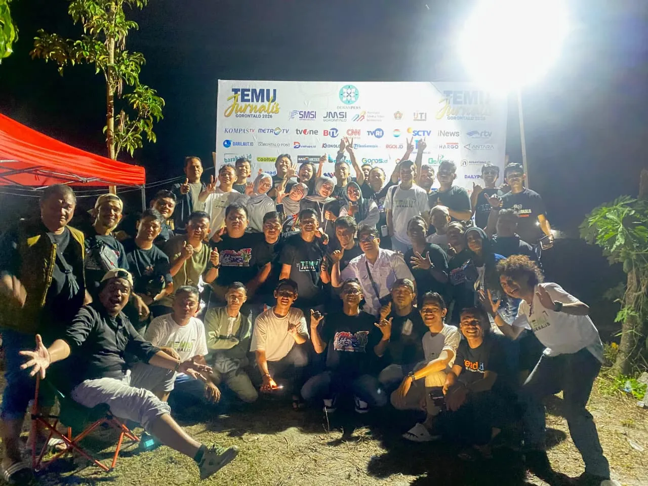 Momen Foto Bersama Jurnais Gorontalo | Foto (Istimewa)