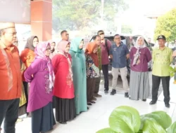 ASN Jangan Korupsi Waktu, Apalagi Pungli! Pesan Thariq saat Apel Sore di sumalata